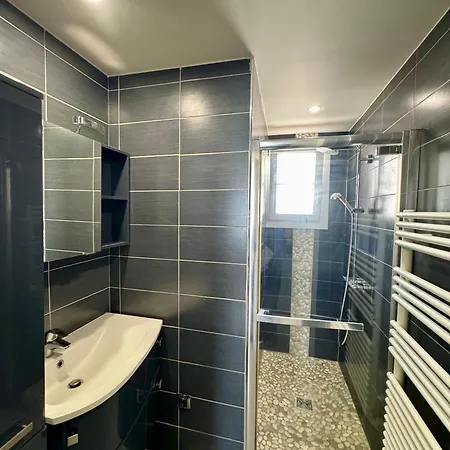 Apartment T3 Proche Gare Et Plages
